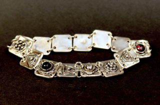 jewel: bracelet3